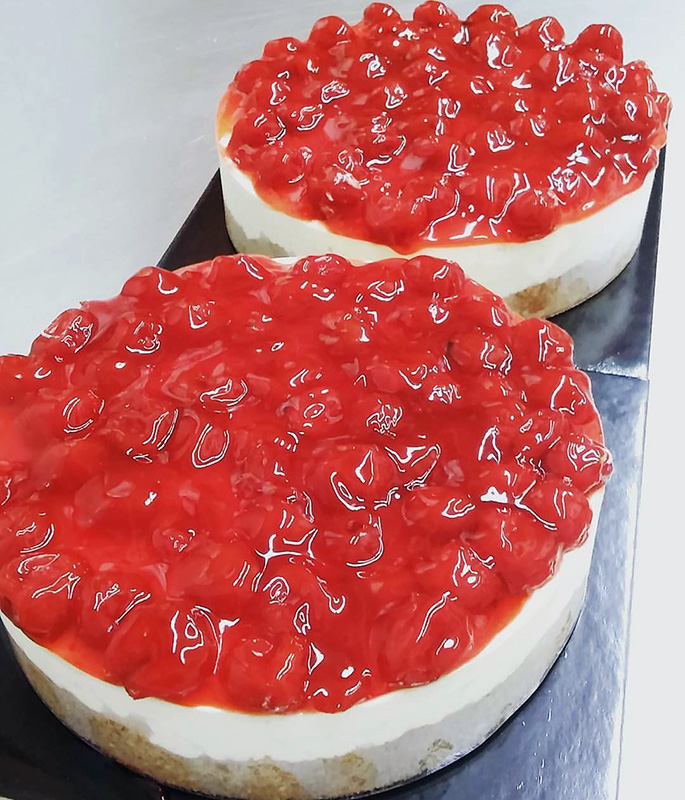Cheesecake με μαρμελάδα φράουλα