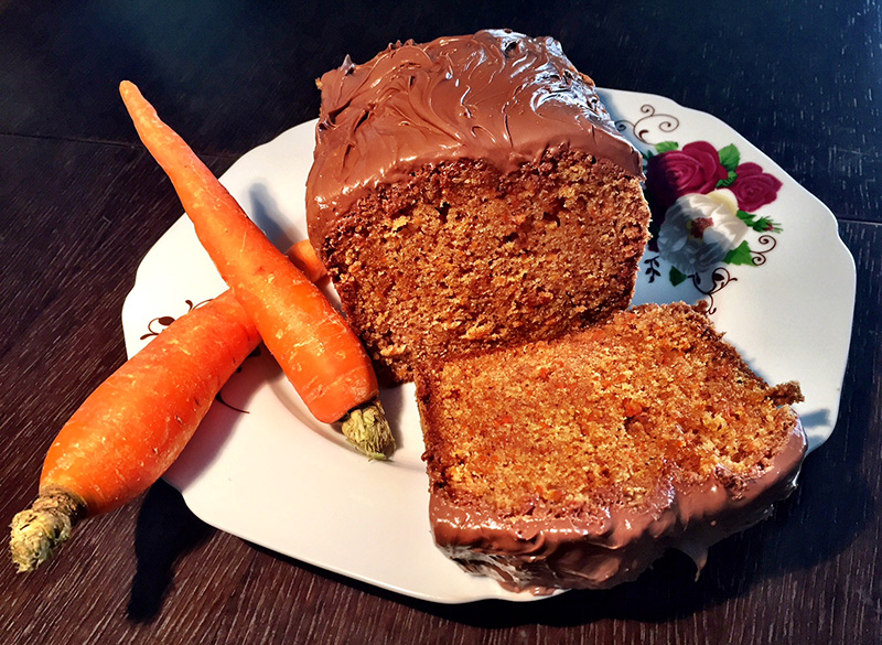 Carrot cake με επικάλυψη Νucrema ΙΟΝ