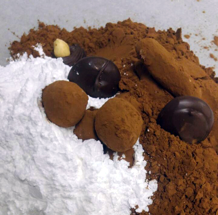 Σοκολατάκια με Nucrema, σοκολάτα μαύρη και κακάο